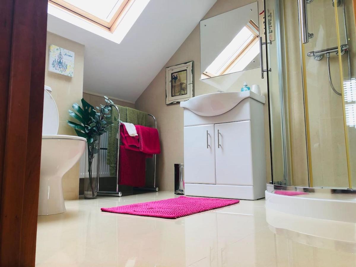 Connemara. 3 Bedroom, 8 Bed, Holiday Home Galway Kültér fotó