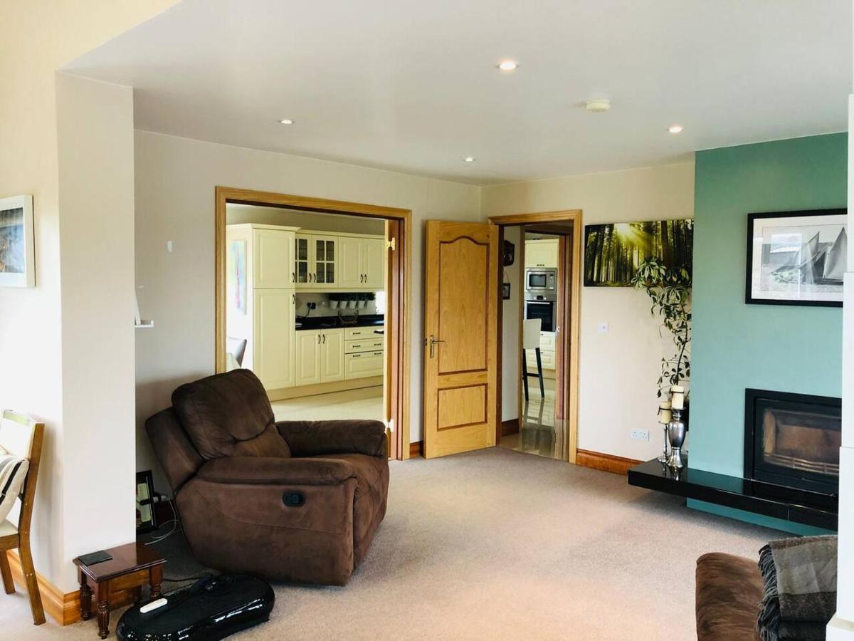 Connemara. 3 Bedroom, 8 Bed, Holiday Home Galway Kültér fotó