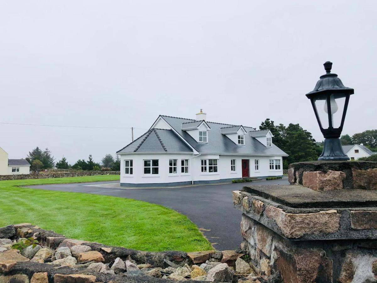 Connemara. 3 Bedroom, 8 Bed, Holiday Home Galway Kültér fotó